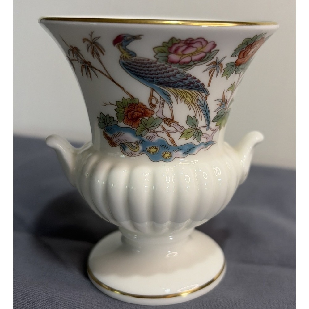 Vintage Wedgwood Kutani  Crane 3.5" Mini Urn Bud Vase ~ Bone China Made England